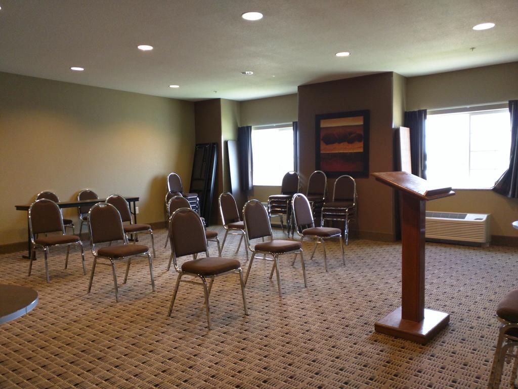 Microtel Inn & Suites By Wyndham Minot Exterior foto